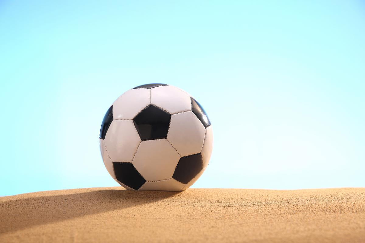 足球爱好者实时观赛场景